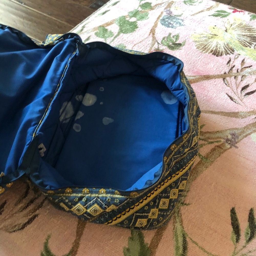 Travel Shoulder bag - Picture 11 of 15